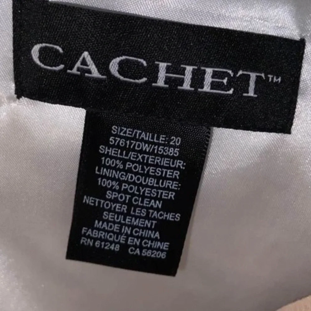 Prom dress - Picture 4 of 5